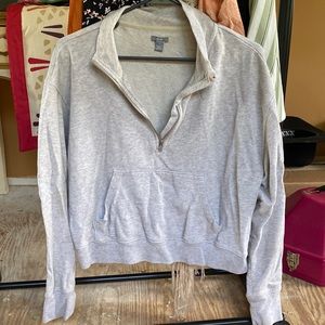 Arie medium half zip sweatshirt. American eagle.